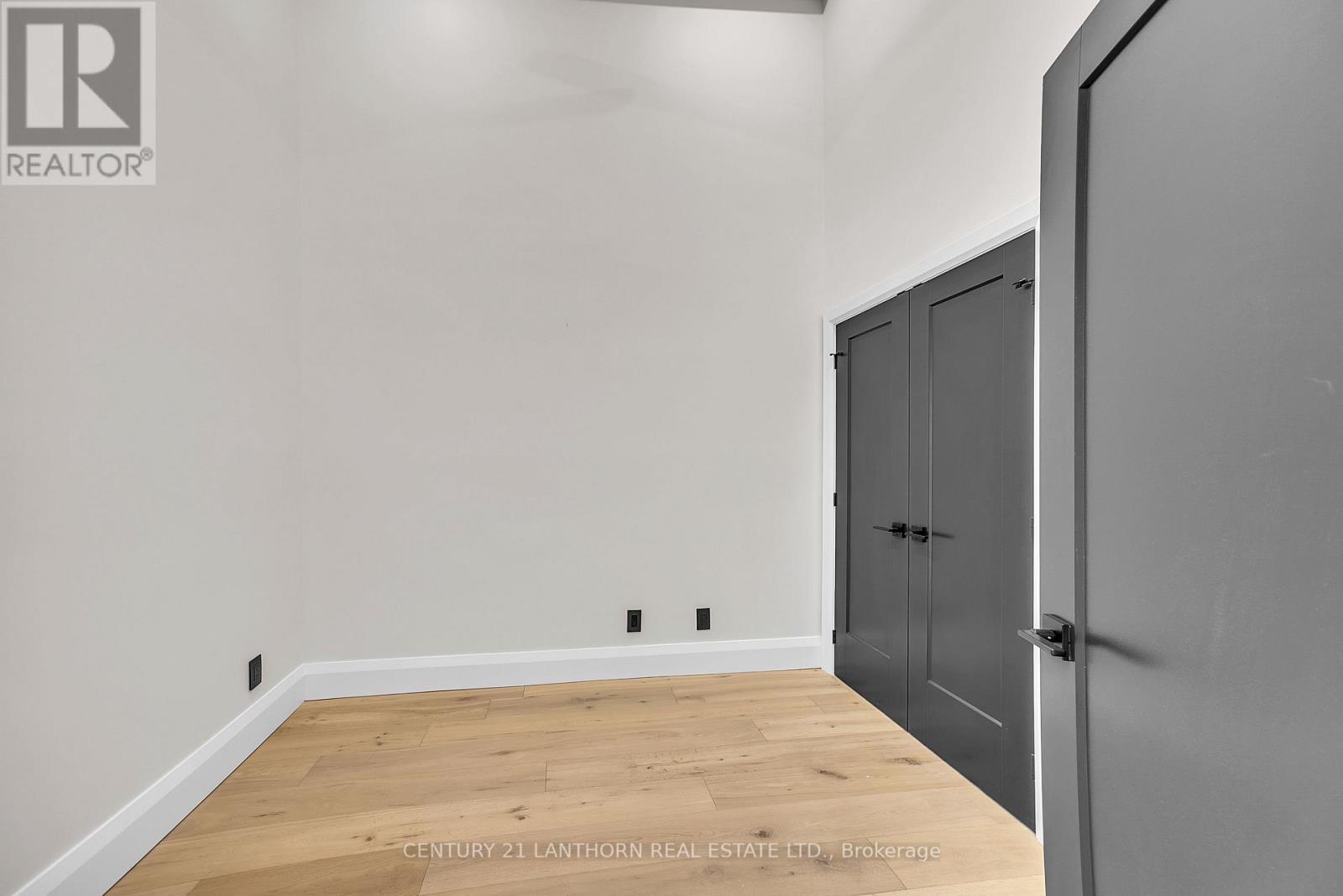 UNIT # 1 - 38 FRONT STREET