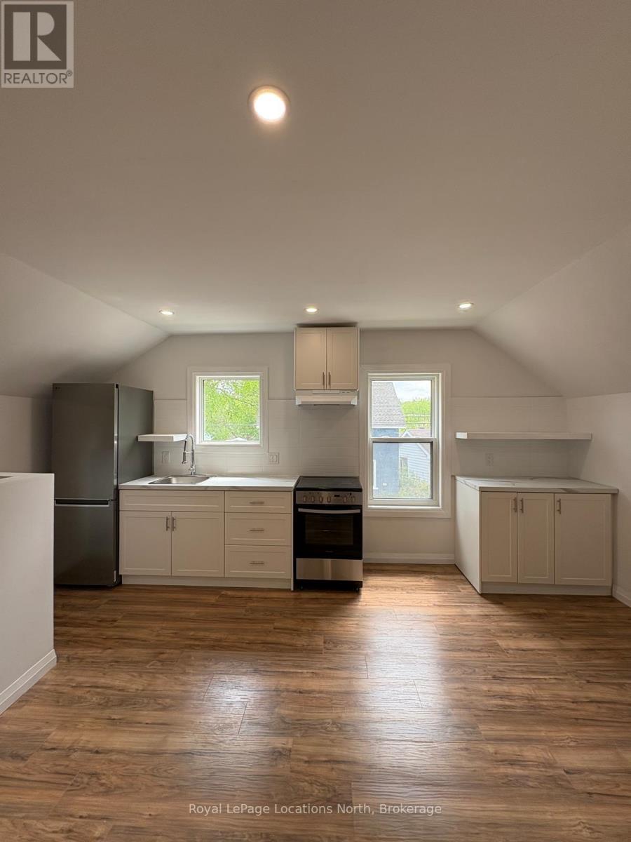 1 - 150 13TH STREET W