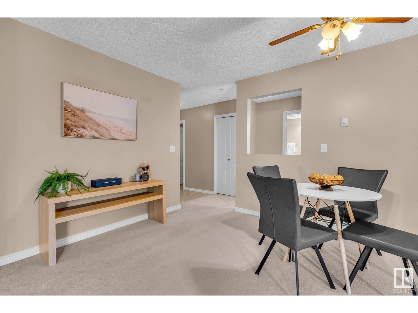 #114 905 BLACKLOCK WY SW