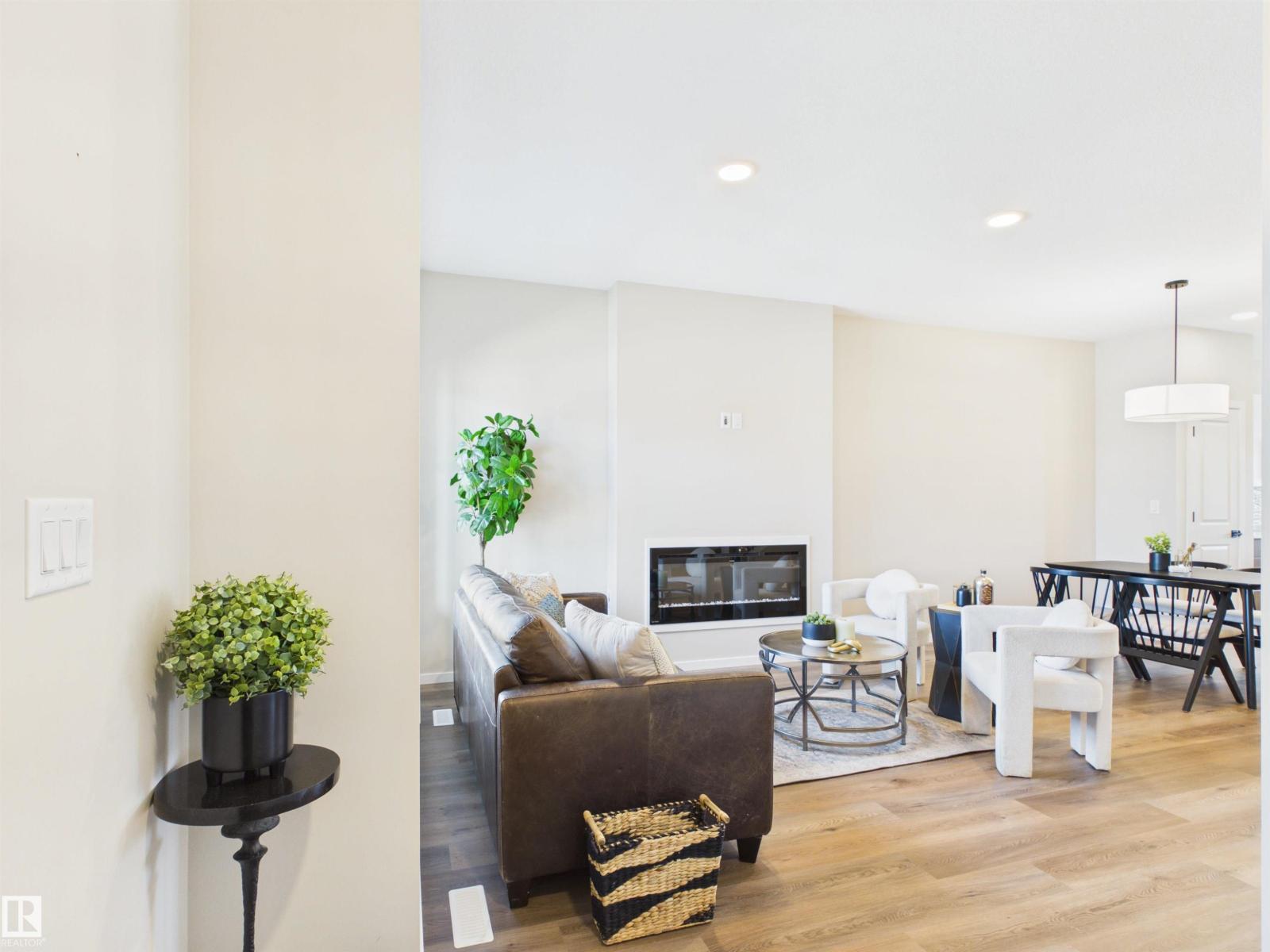 55 SERENO LN