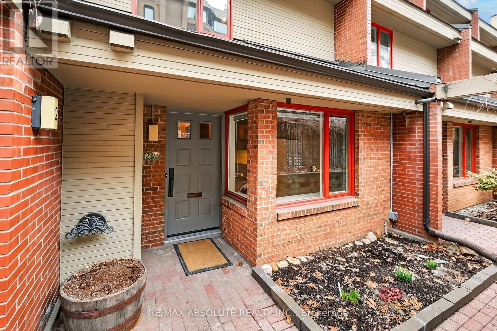 2 - 125 SPRINGFIELD ROAD