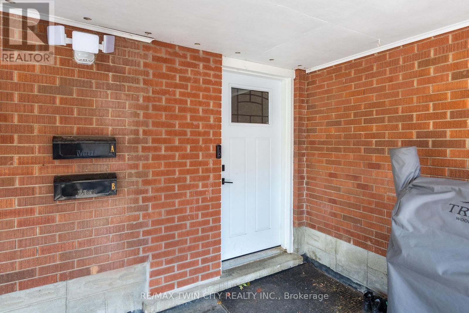 1067 BERNHARDT STREET