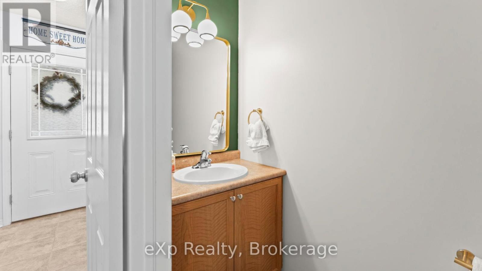 78 - 409 JOSEPH STREET