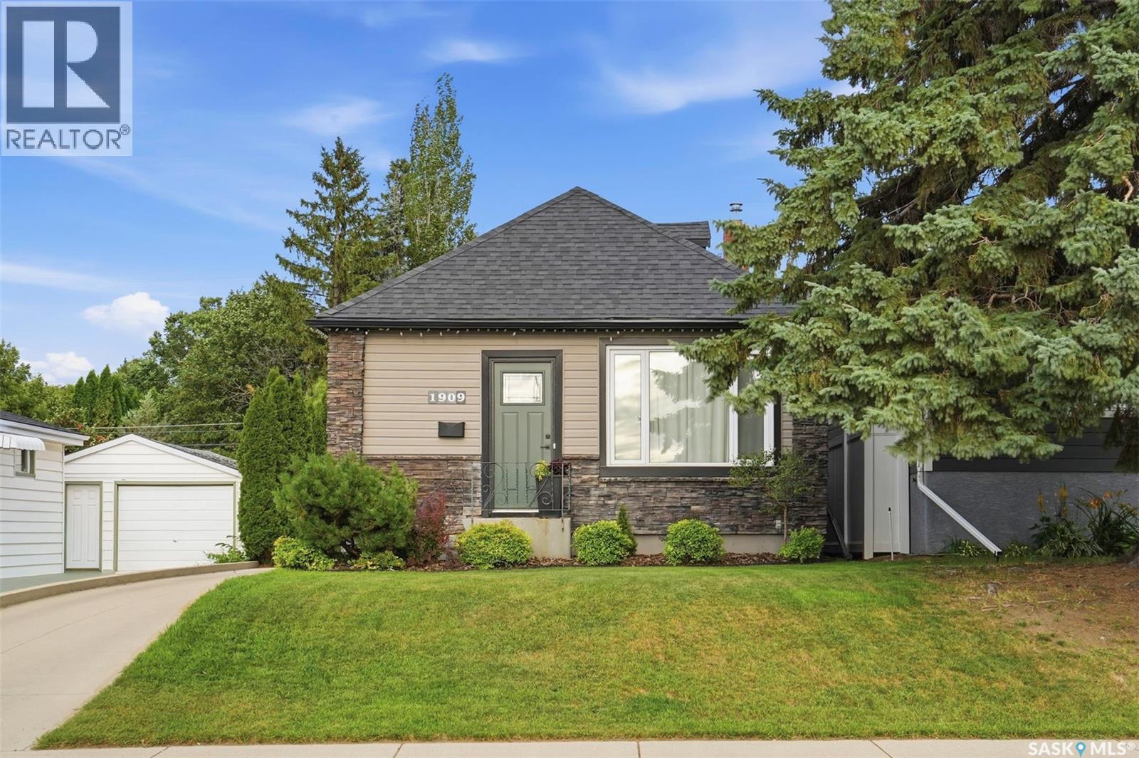 1909 William AVENUE