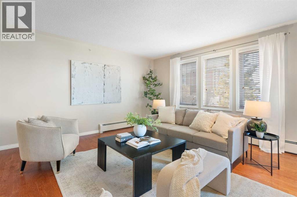 404, 2422 Erlton Street SW