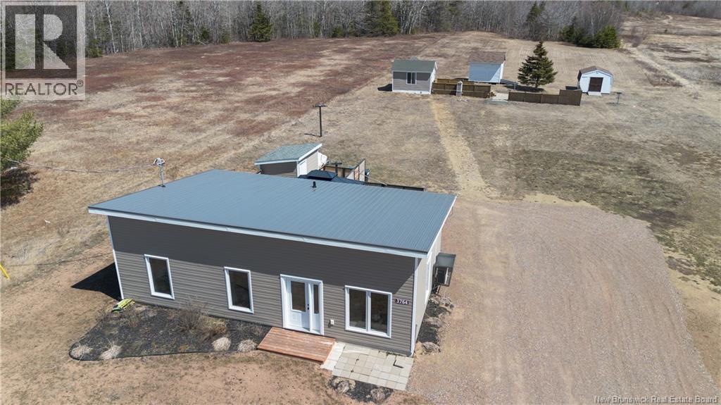 3764 Chemin Robinson