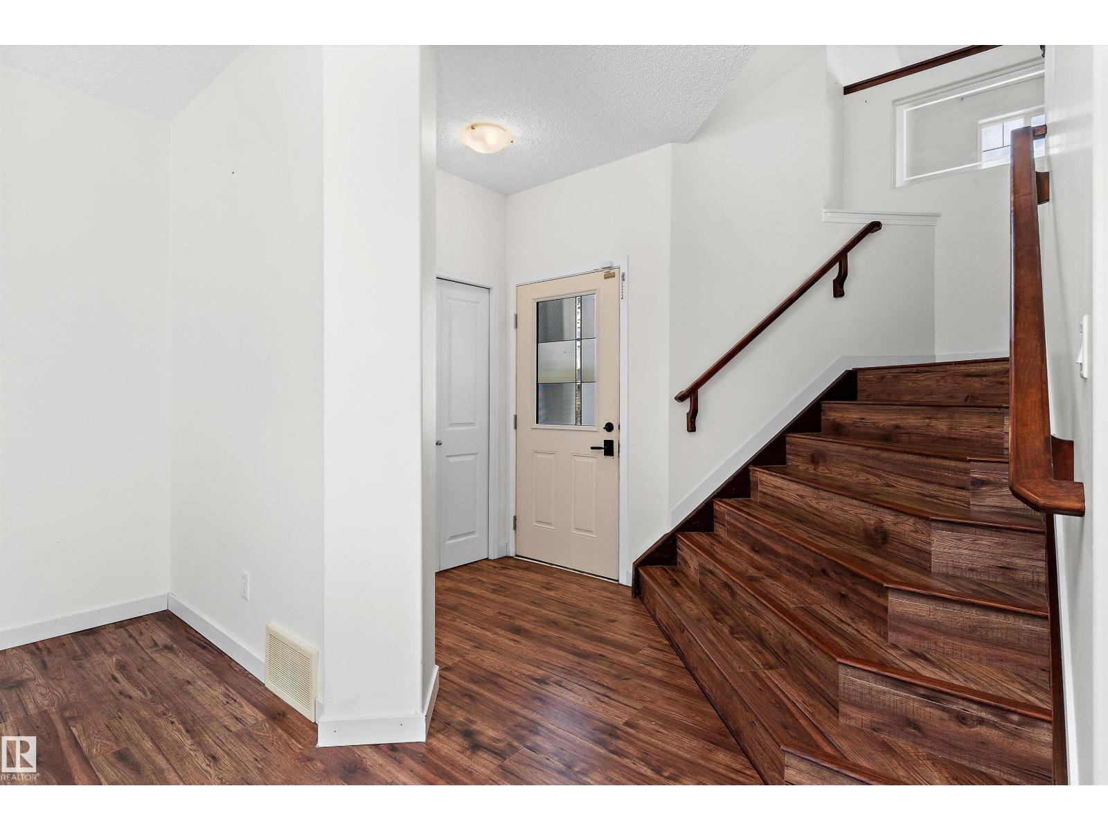 583 Leger WY NW