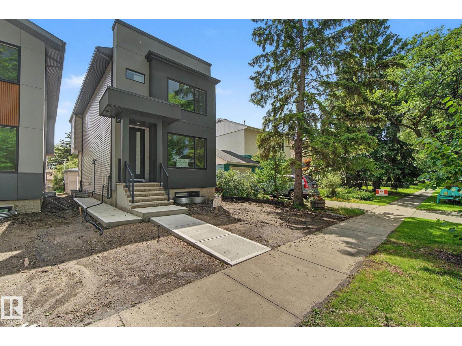 7605 92 AV NW