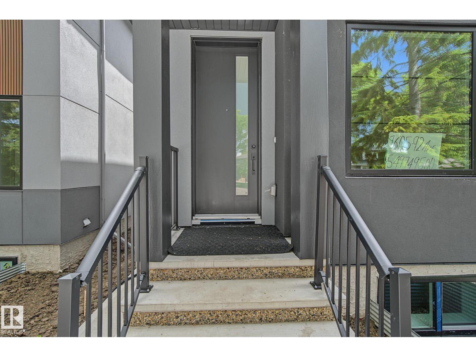 7605 92 AV NW