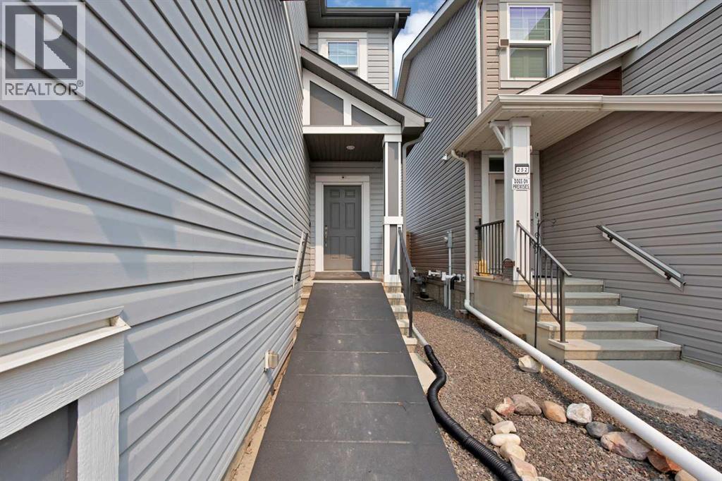 256 Auburn Glen Close SE