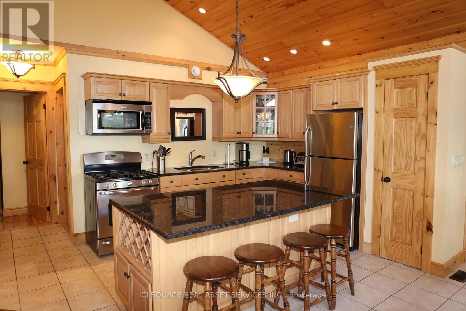 C - 1016 TWIN PINE LANE