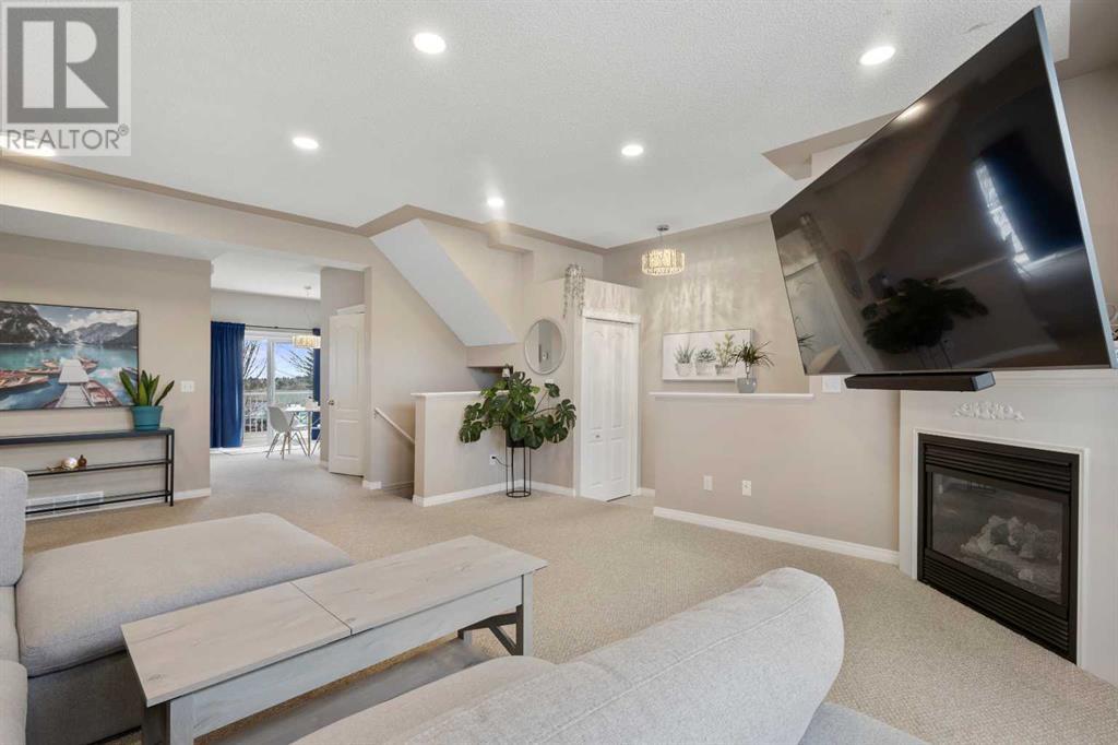 115 Country Hills Gardens NW