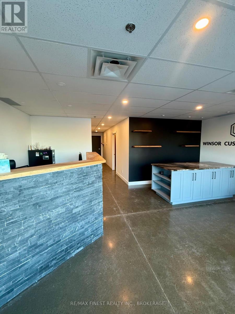 7 - 496 DISCOVERY AVENUE