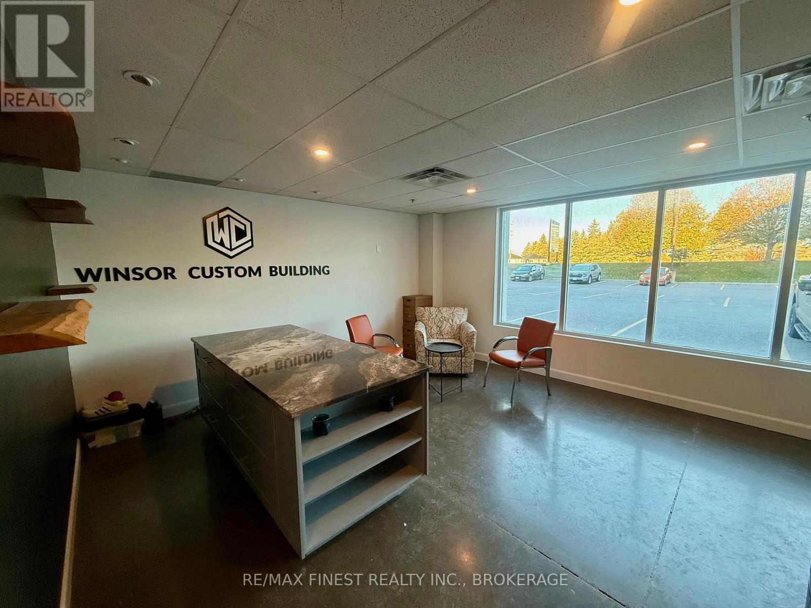 7 - 496 DISCOVERY AVENUE