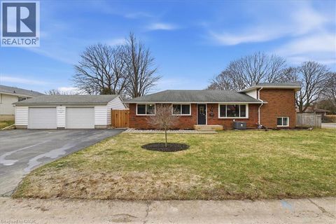 12 DEAN Crescent Ingersoll ON N5C3C3