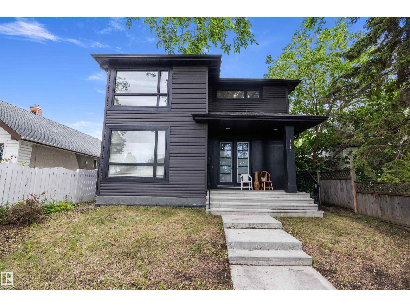 12211 57 ST NW