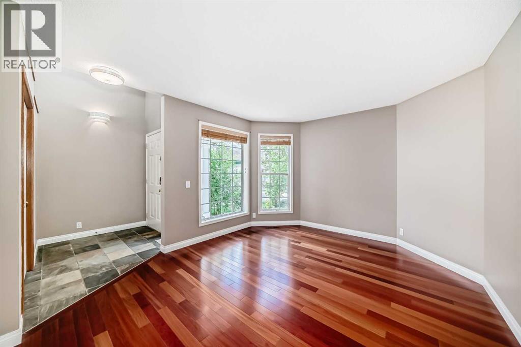 177 Douglas Glen Heath SE