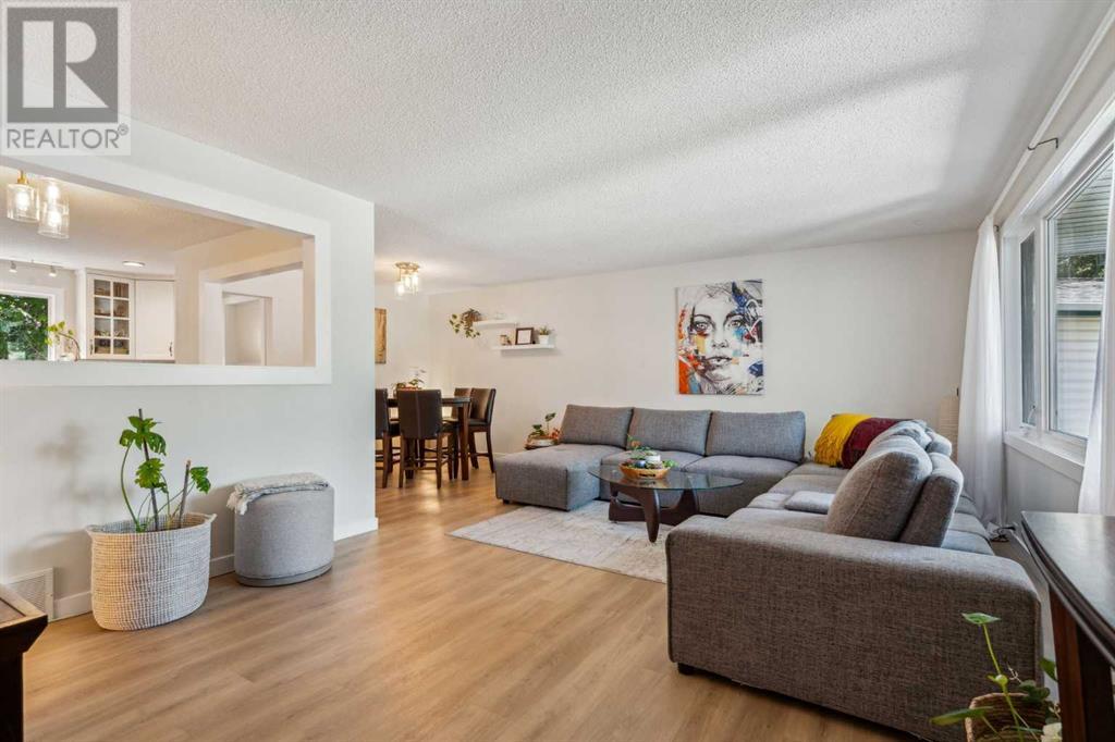 343 Canterbury Drive SW