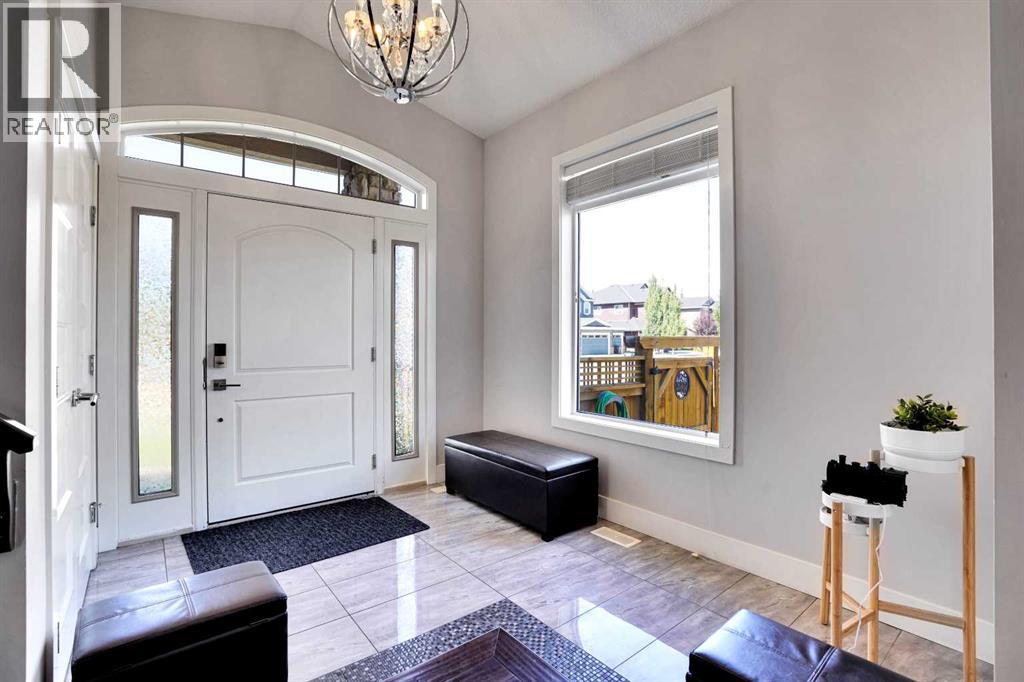 172 Kinniburgh Way Chestermere