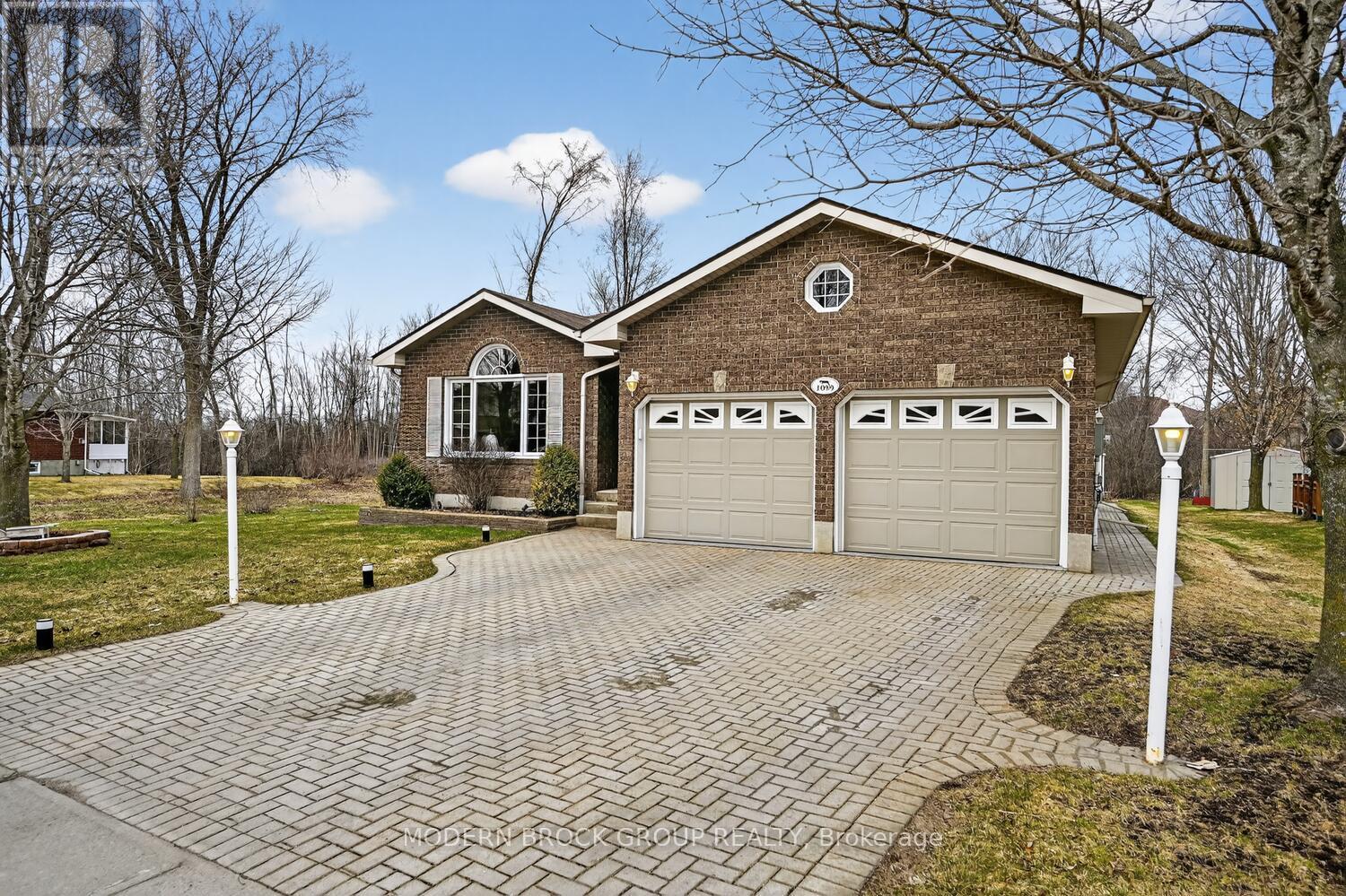 1099 BRIDLEWOOD DRIVE