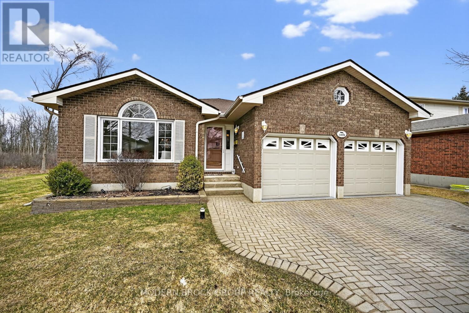1099 BRIDLEWOOD DRIVE