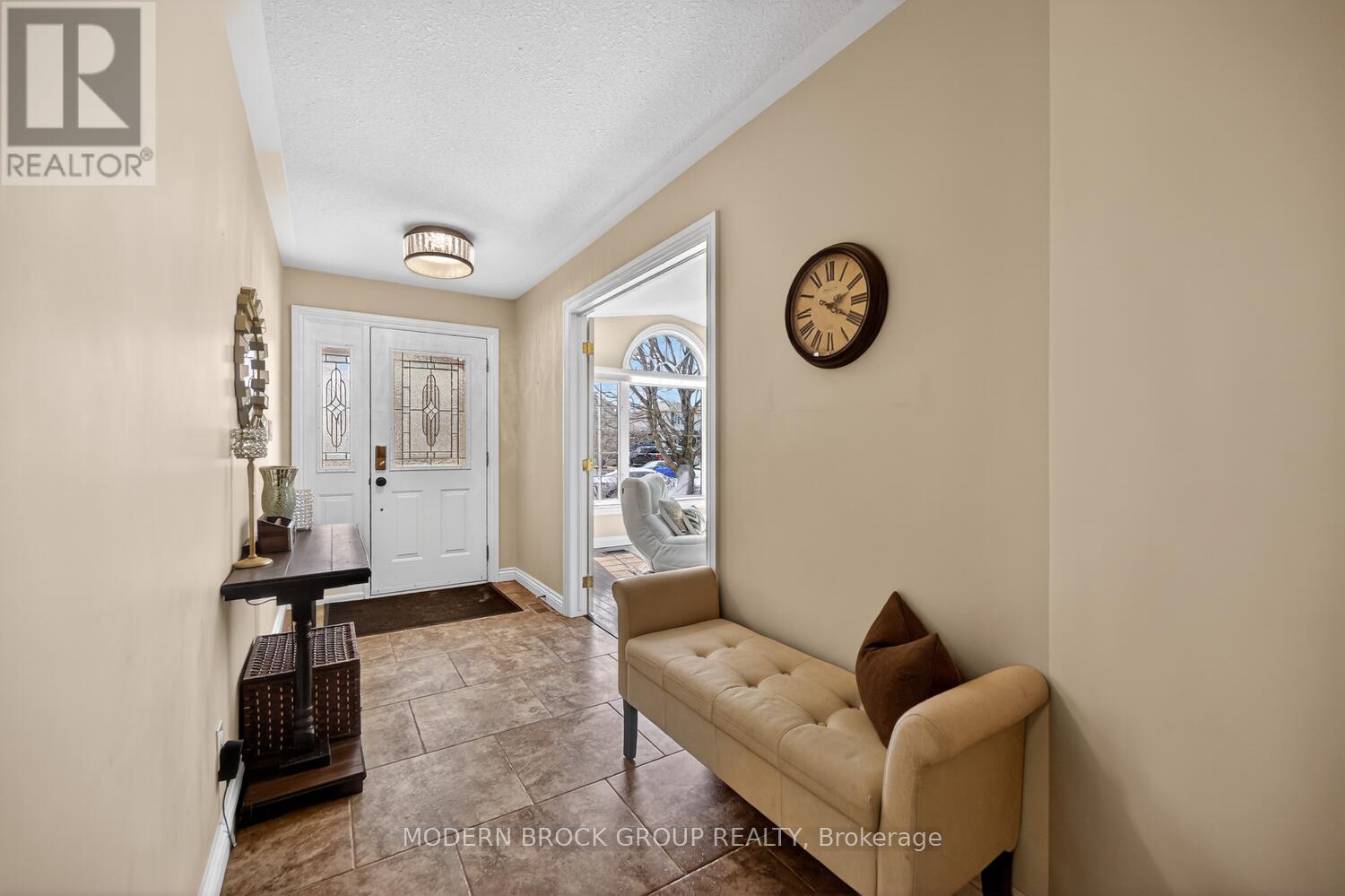 1099 BRIDLEWOOD DRIVE