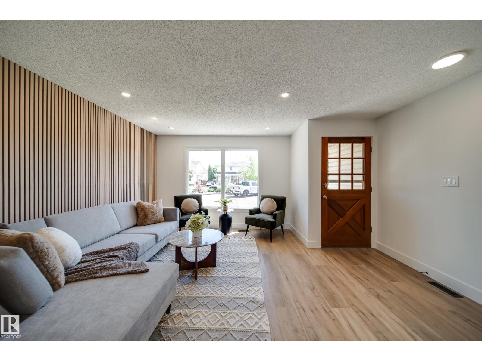 10343 172 AV NW