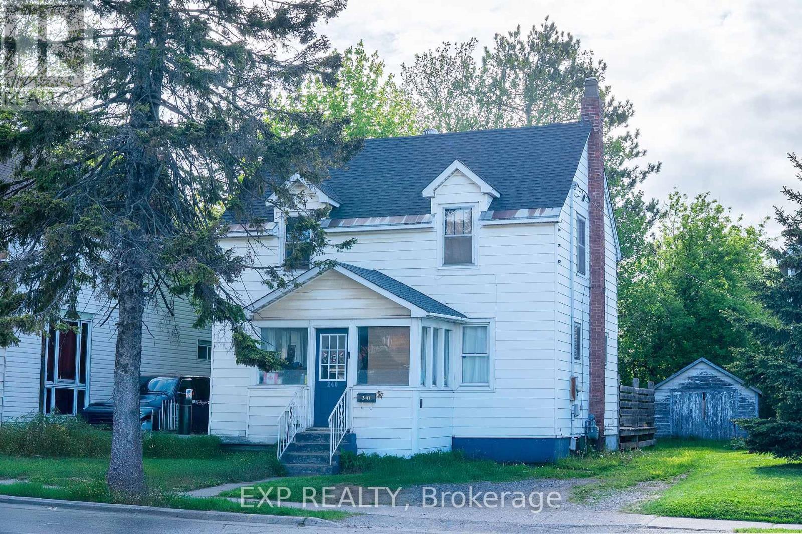 Homes for Sale Sault Ste. Marie 240 HURON STREET
