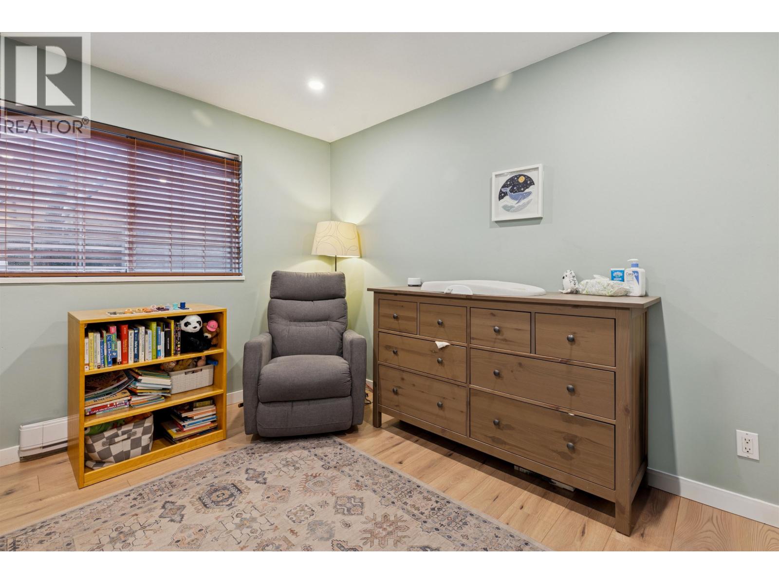 102 1689 E 4TH AVENUE