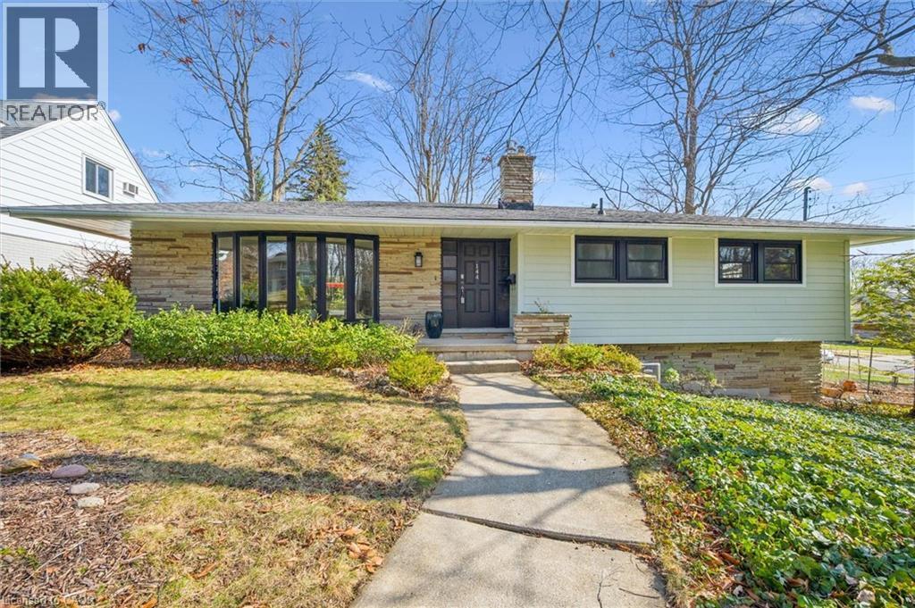 144 RIPPLEWOOD Crescent