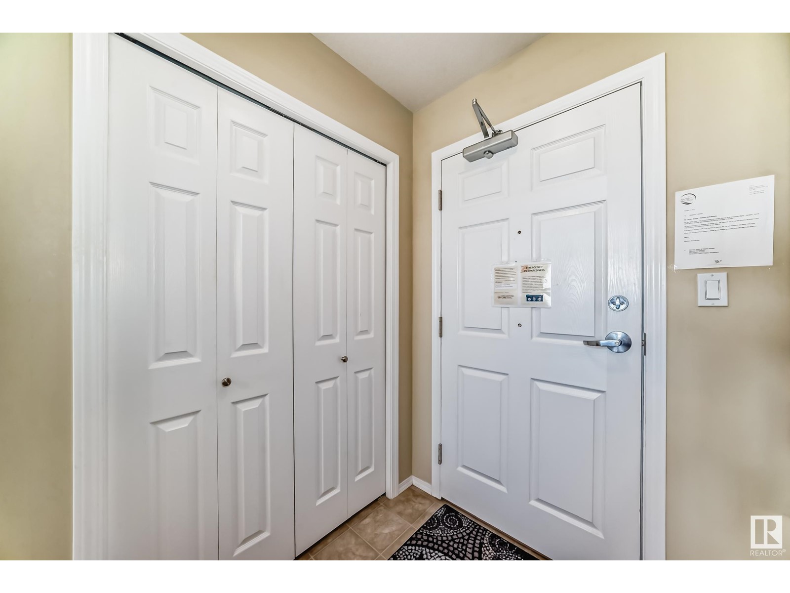 #321 8802 SOUTHFORT