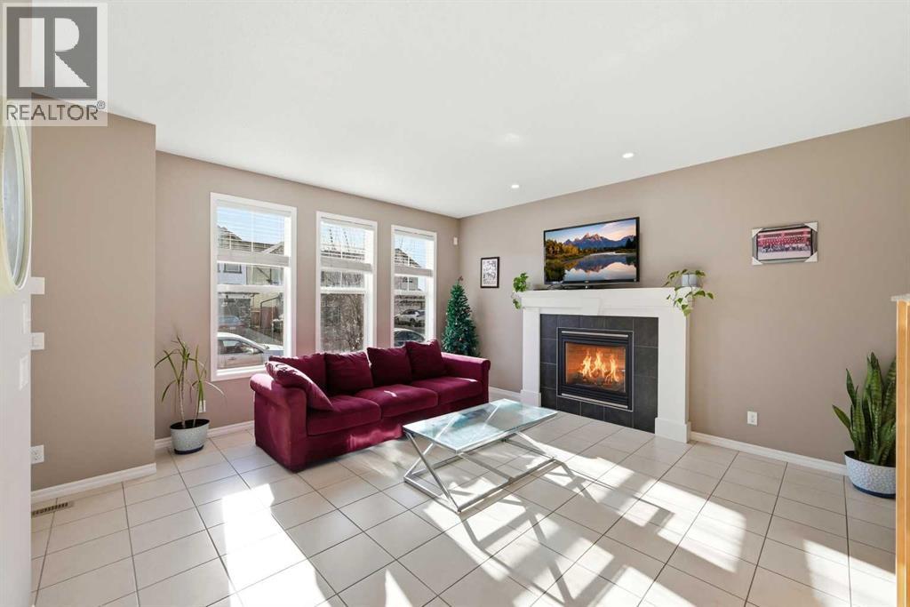 69 Skyview Springs Crescent NE