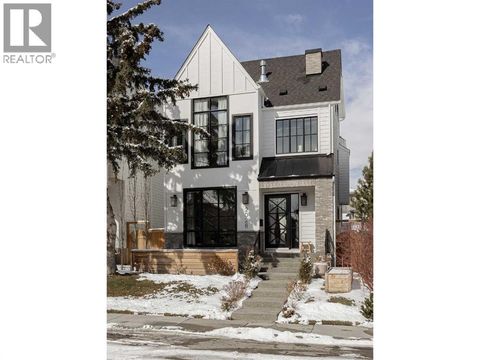 2028 41 Avenue SW Calgary AB T2T2M1