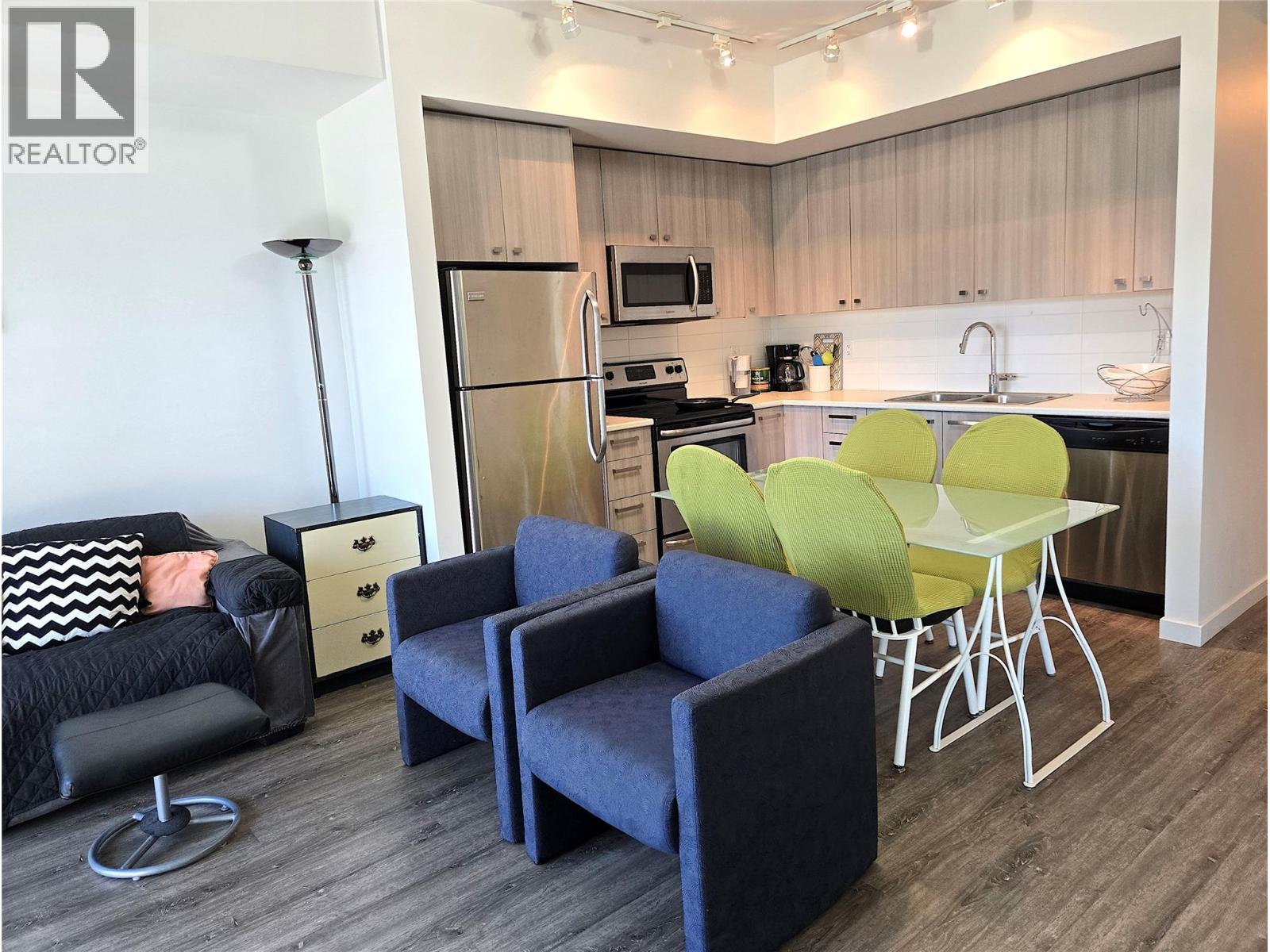 935 Academy Way Unit# 202