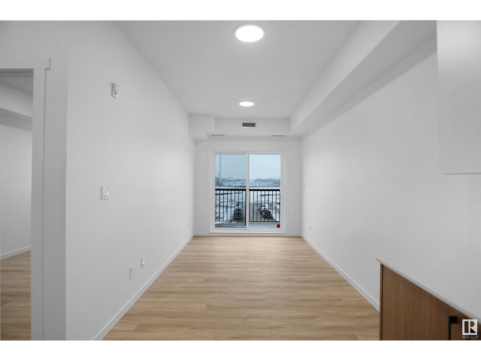 #102 3715 141 ST SW