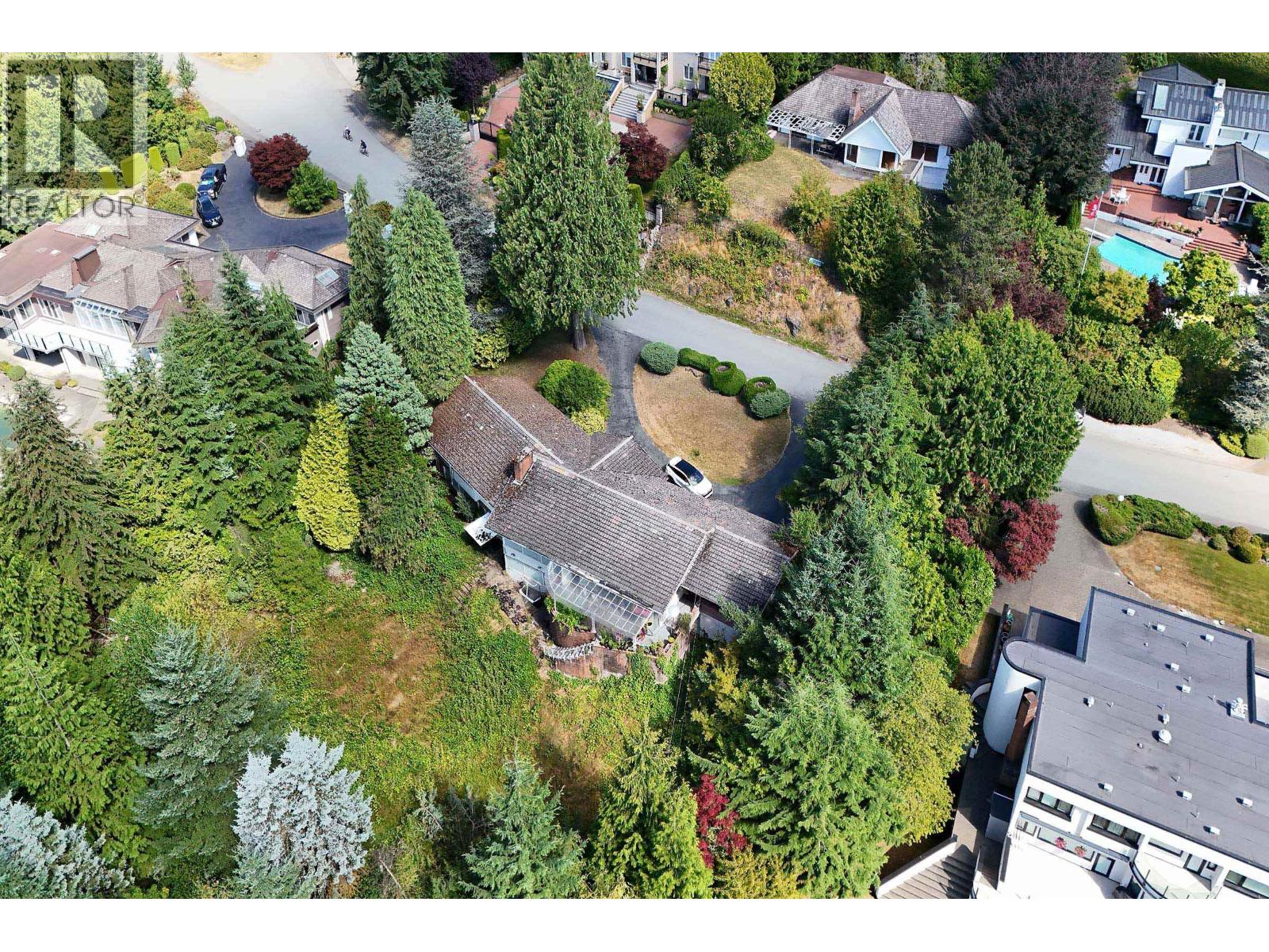1084 GROVELAND ROAD