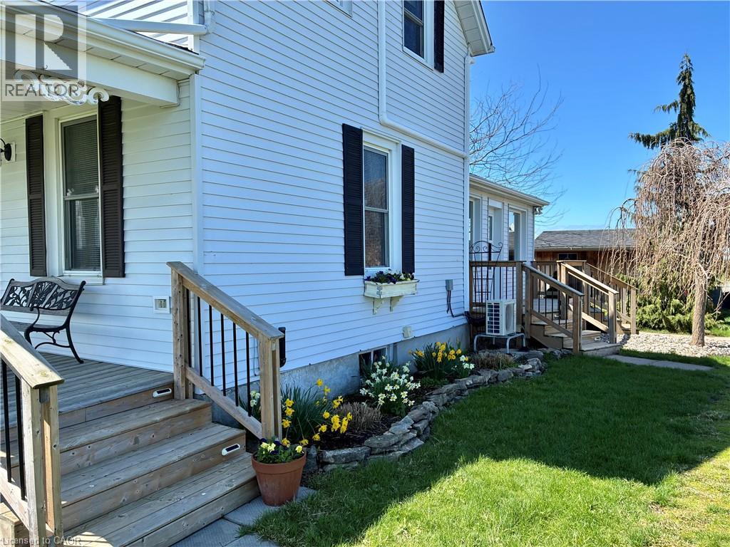 594 NIAGARA STONE Road