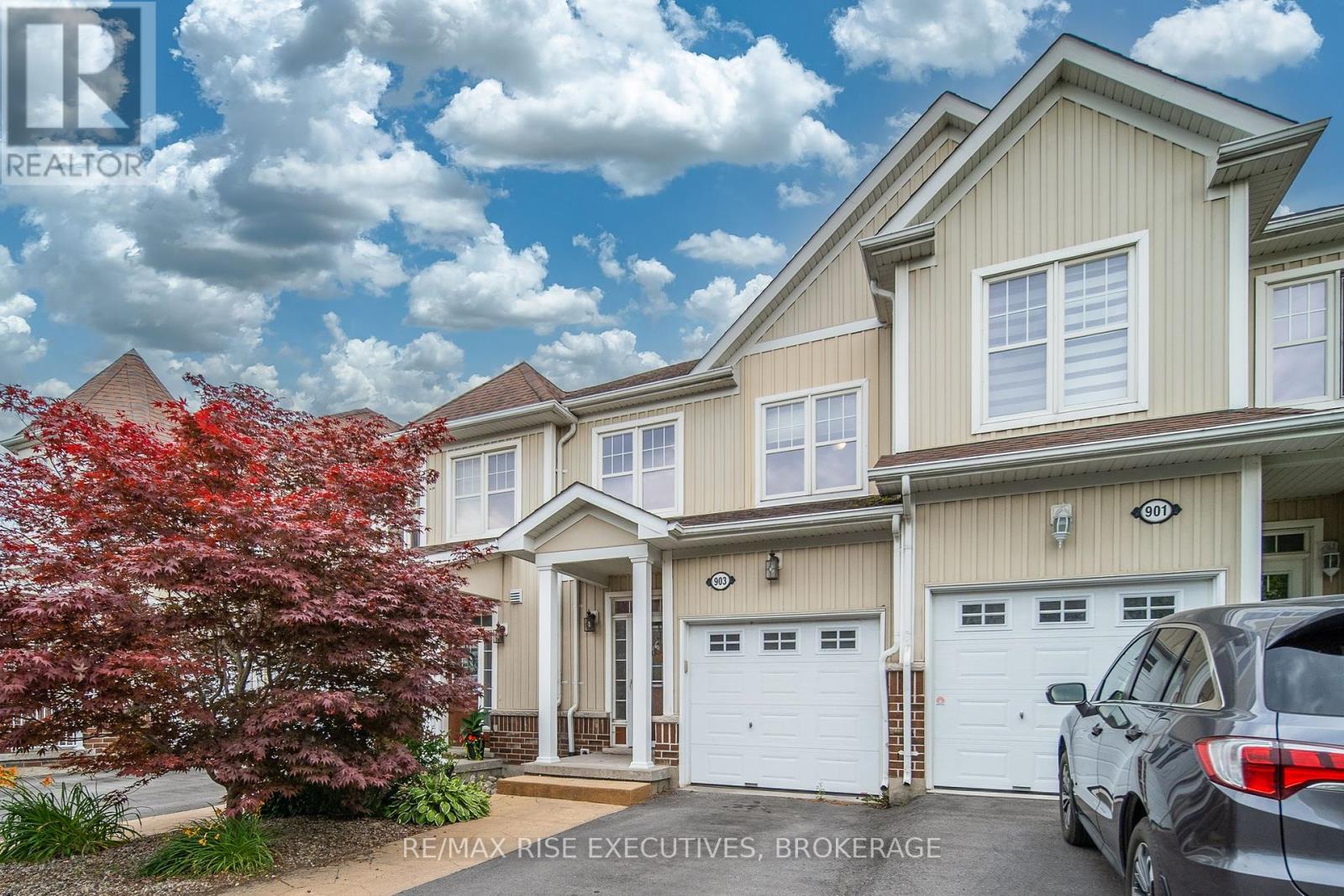 903 ASCOT LANE