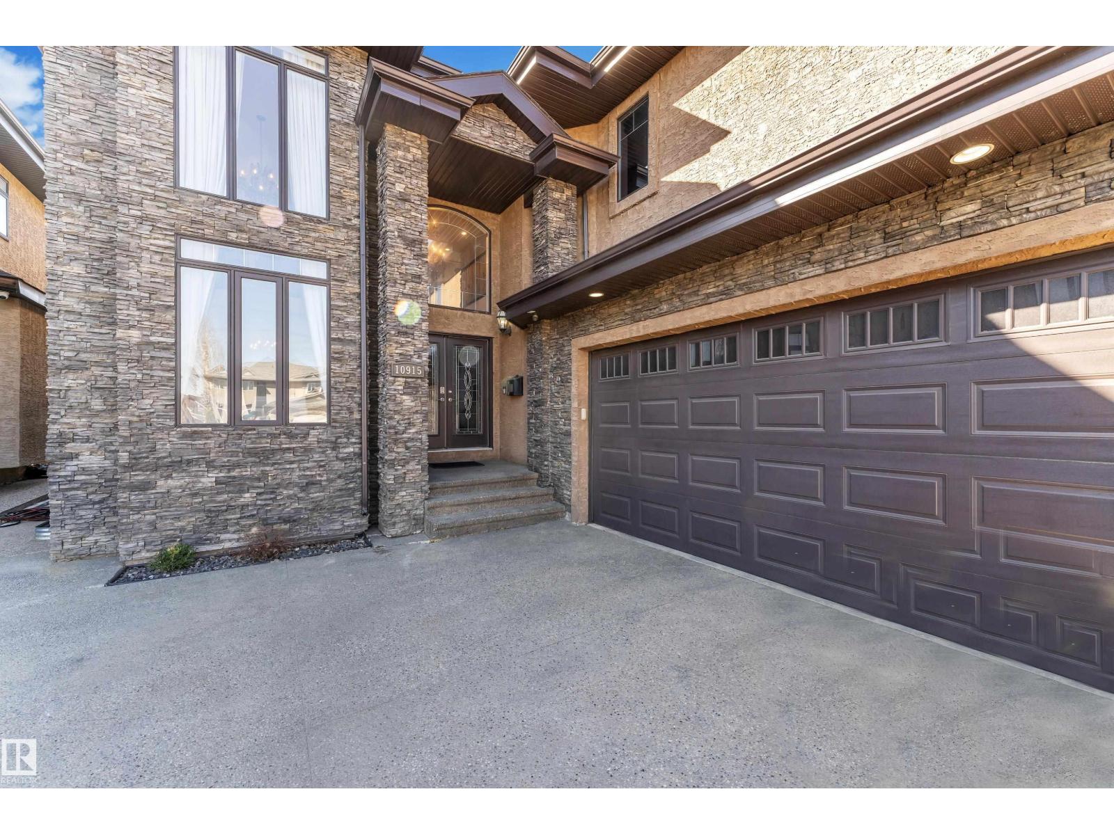 10915 175 AV NW NW