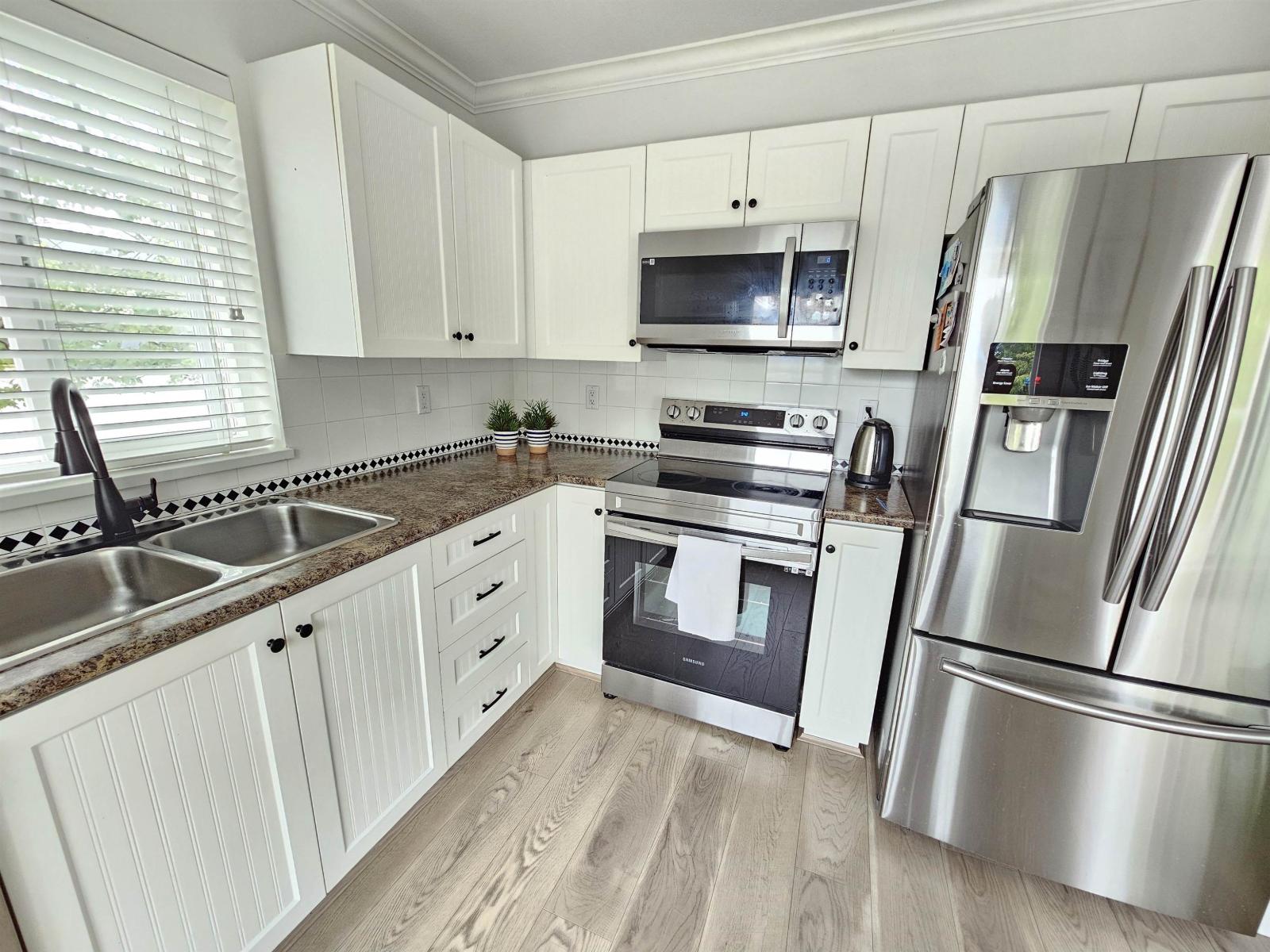 74 8890 WALNUT GROVE DRIVE