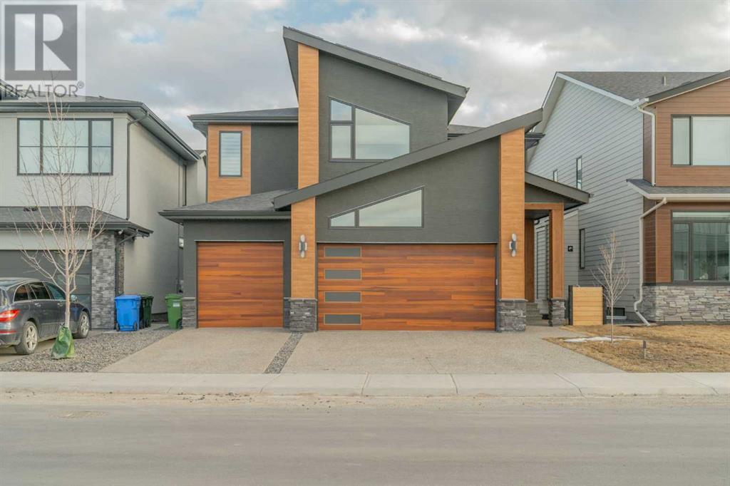370 Rowley Way NW