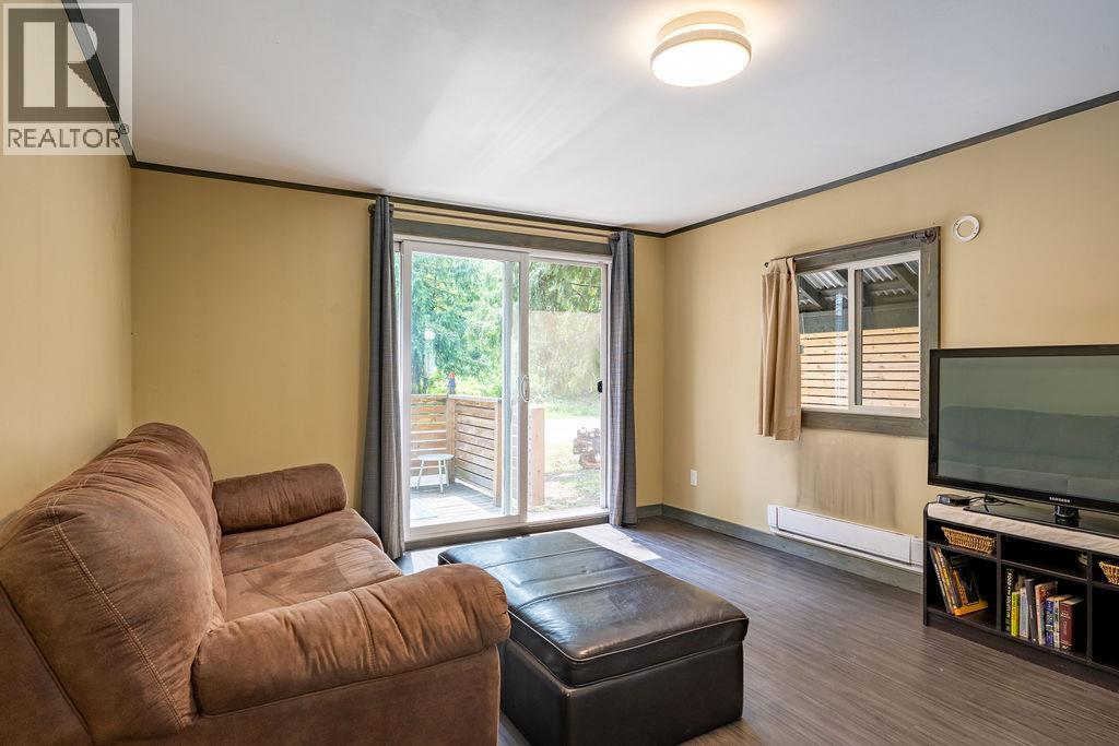 1079 Lundell Road Unit# 4