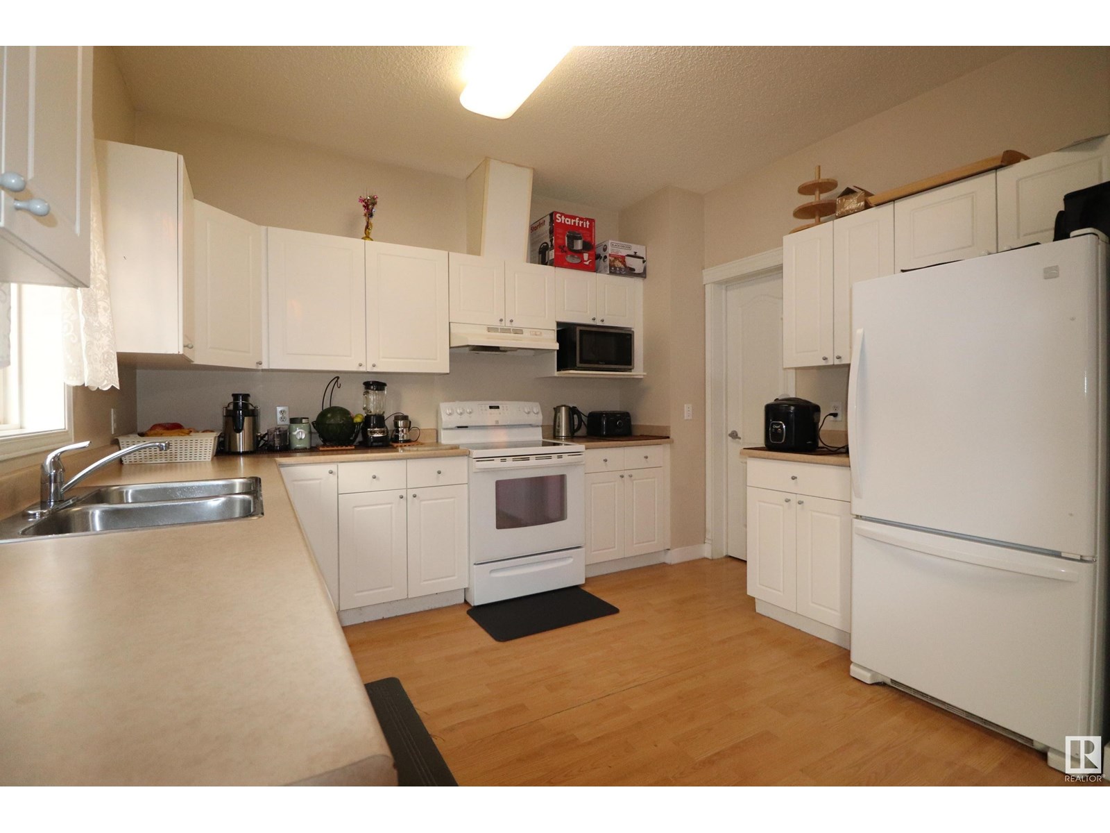 #47 16728 115 ST NW