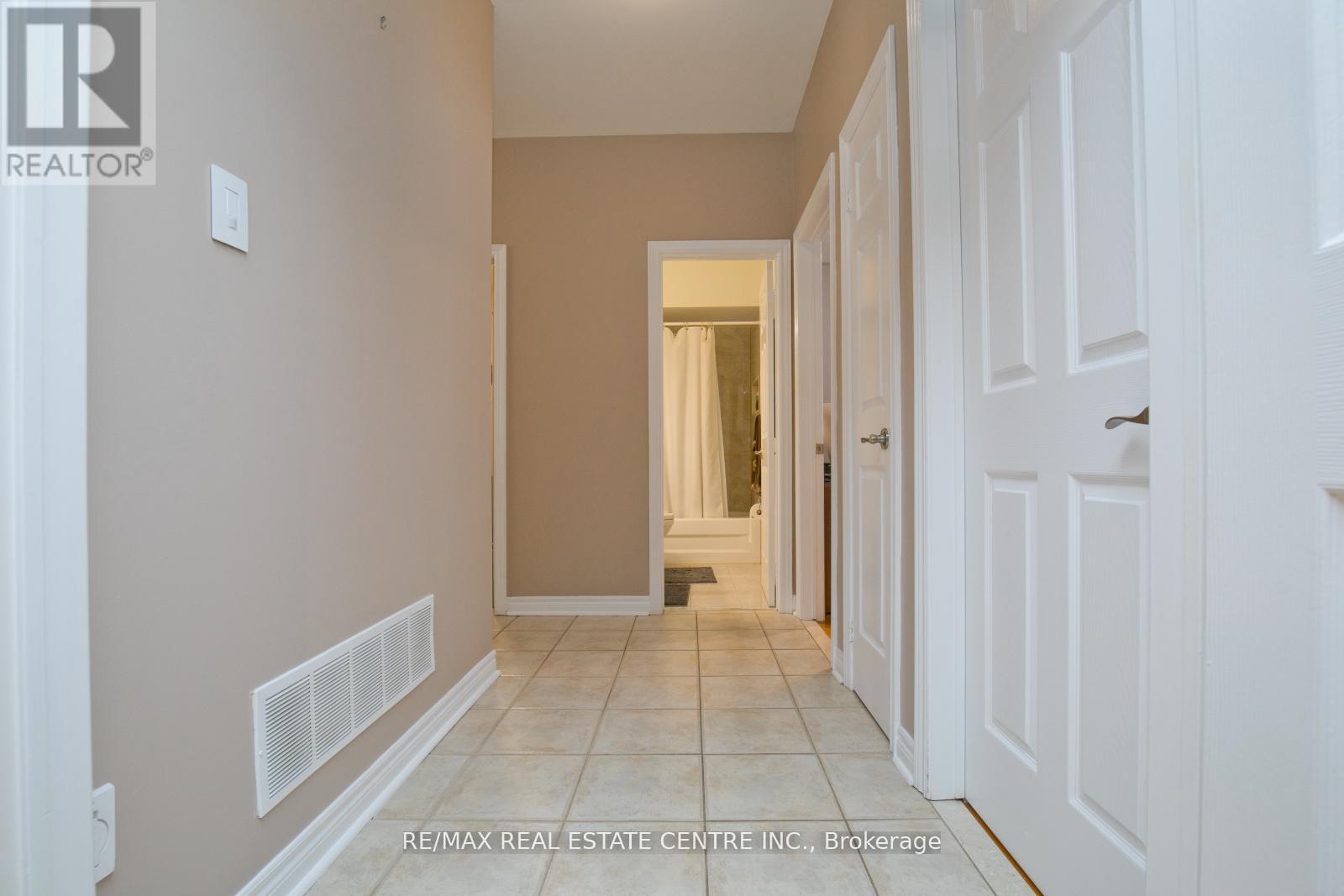 1 KIRKWOOD CRESCENT