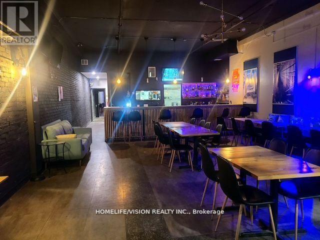 379 GEORGE STREET N