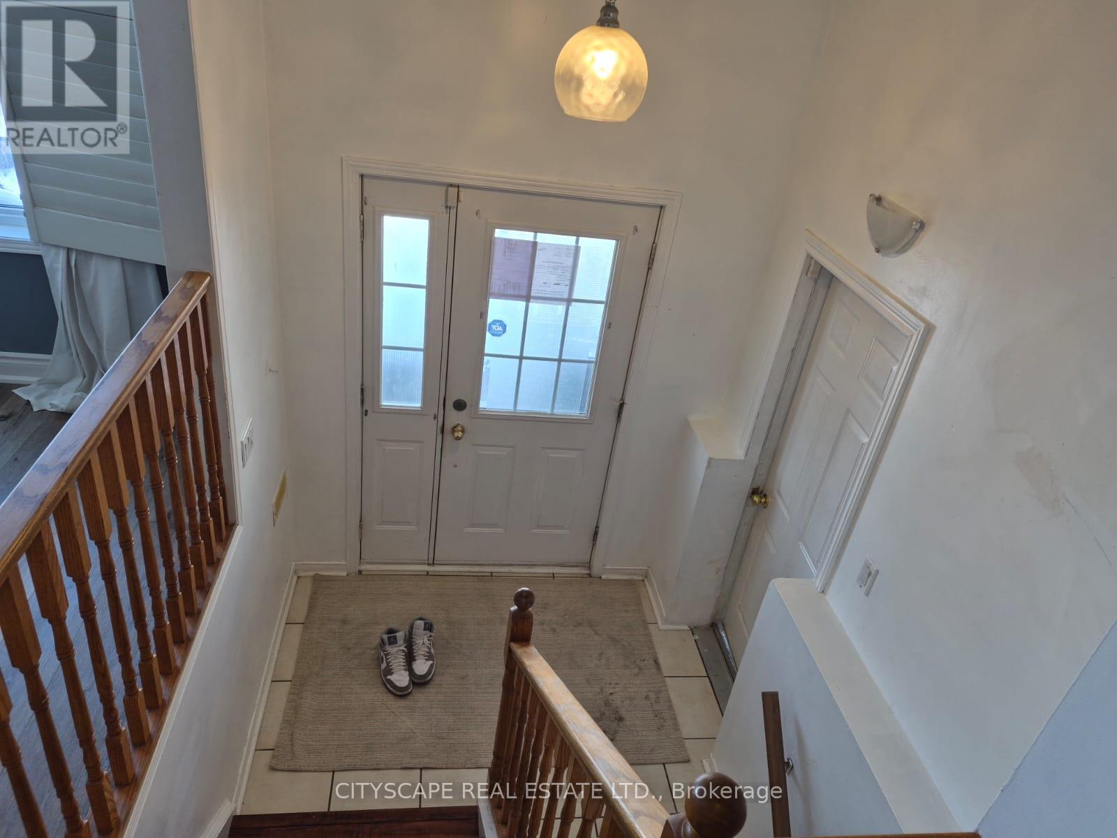 60 CASTLEWOOD PLACE