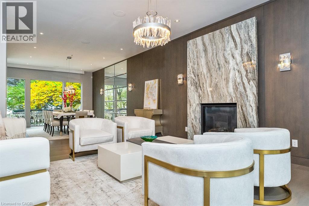 2250 CHANCERY Lane W