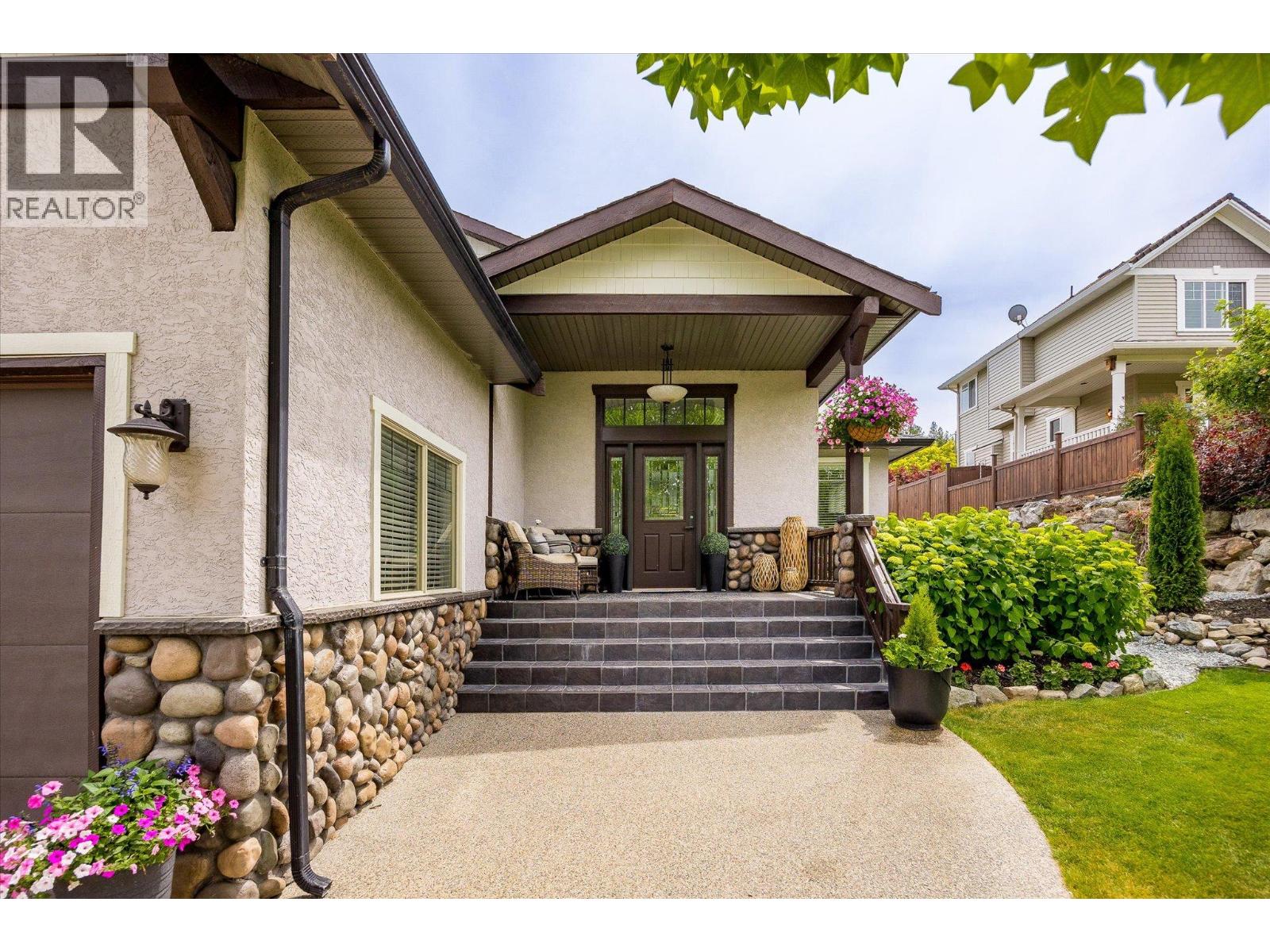 4841 Canyon Ridge Crescent