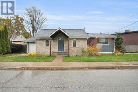 15 ARTHUR STREET Lambton Shores ON N0N1J0