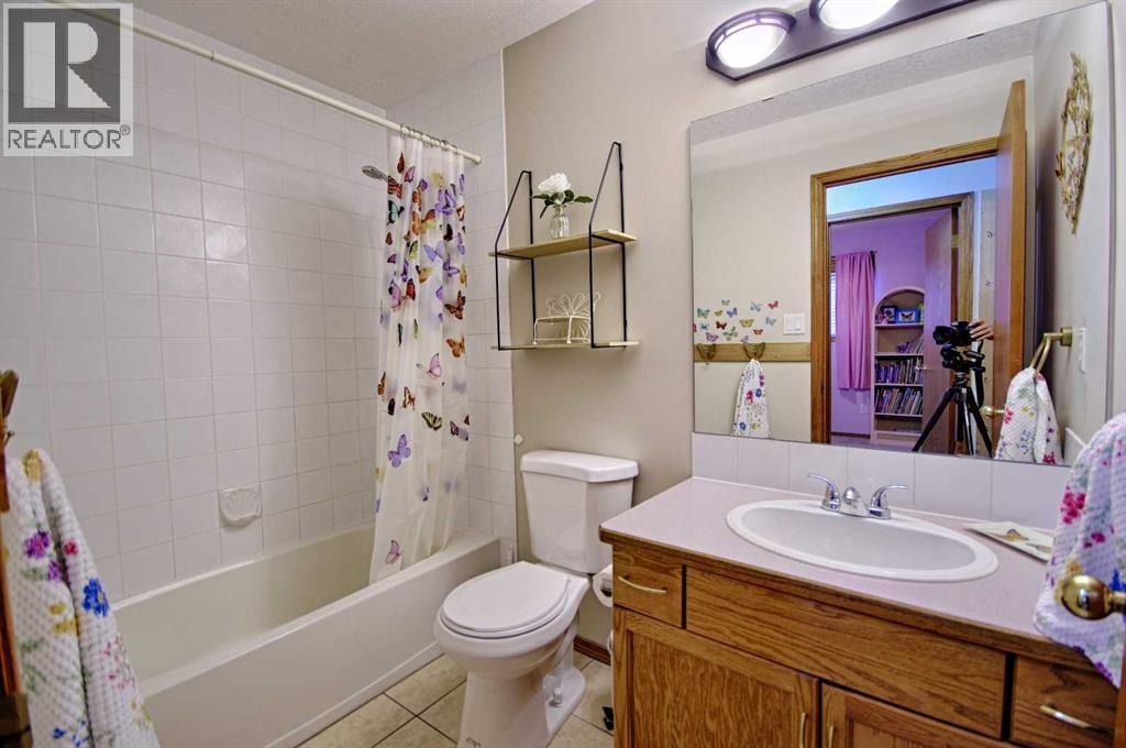 46 Heritage Crescent W